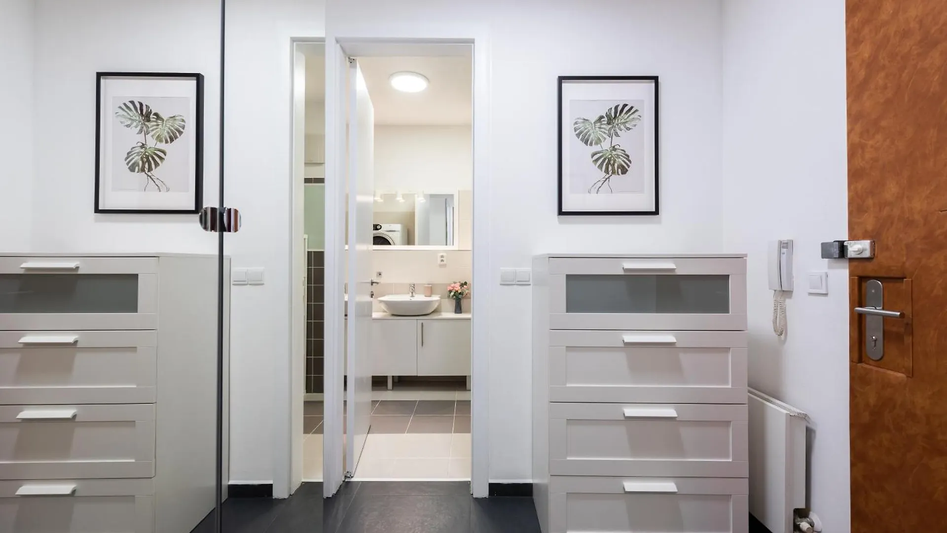 All-In Parkside Apartment Praga