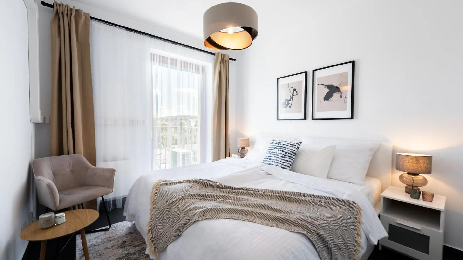 All-In Parkside Apartment Praga